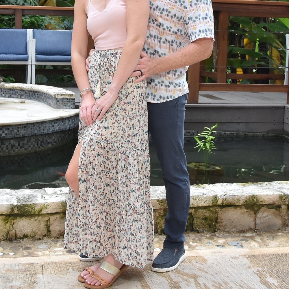 Floral maxi skirt with slit and drawstring
